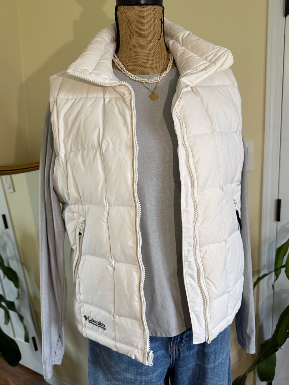Columbia White vest - Lightweight Nylon Lined